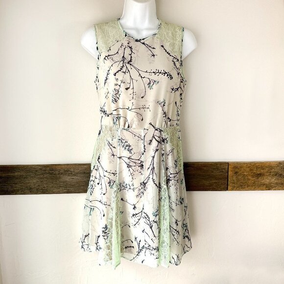 BCBGMaxazria  Gwyneth Floral Dress‎ Nature light Mint Lace - Picture 2 of 9